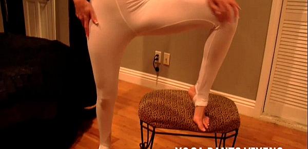  Let me give you a handjob in my yoga pants JOI